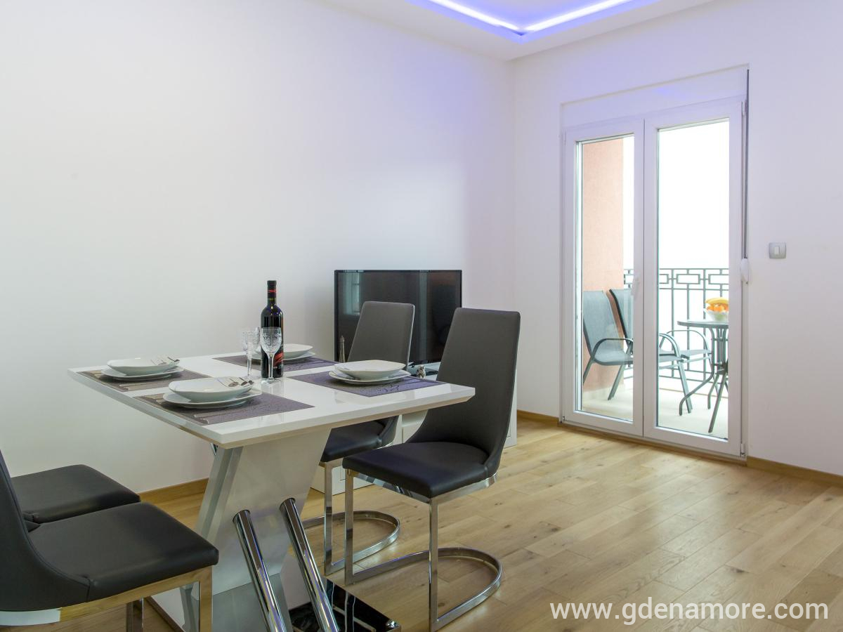LUX Apartma DIA, zasebne nastanitve v mestu Budva, Črna gora - Dvosoban stan